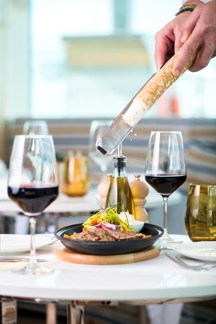 Uniworld Boutique River Cruises - S.S. Beatrice - Restaurant Schubert's 3.jpg